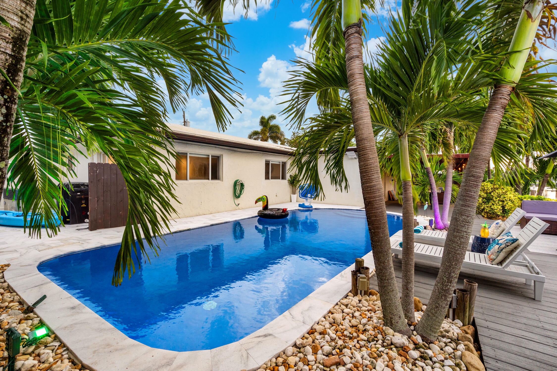 BOULEVARD PARK ISLES SEC - Residential