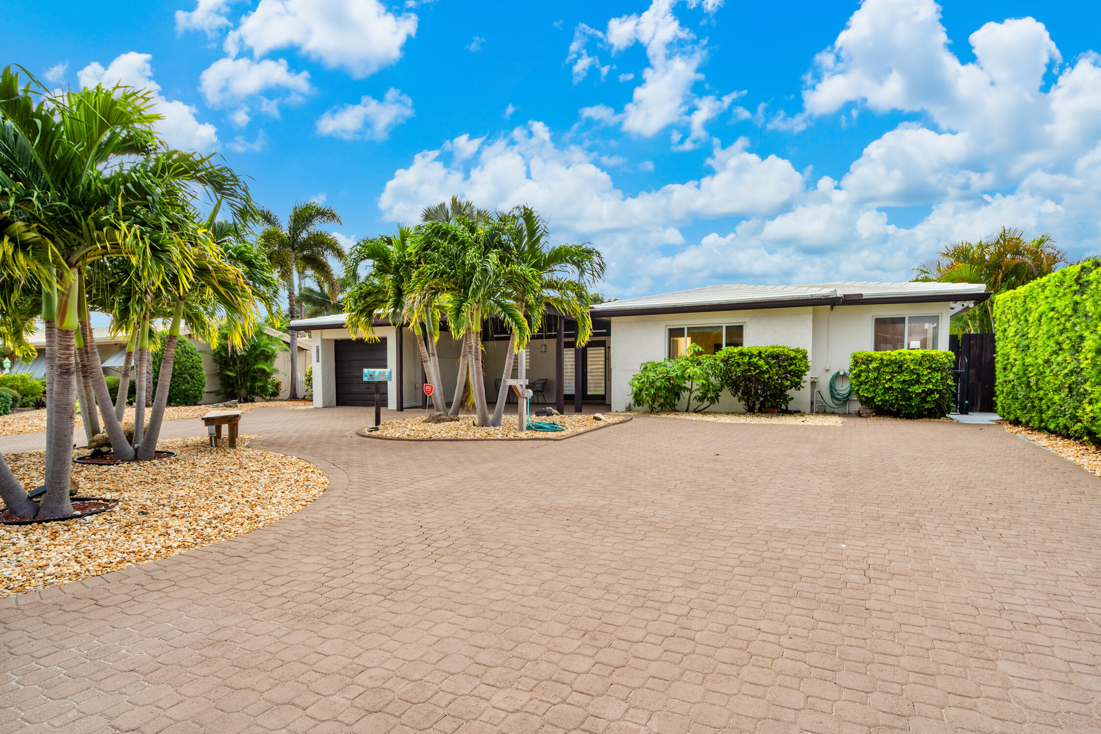 BOULEVARD PARK ISLES SEC - Residential