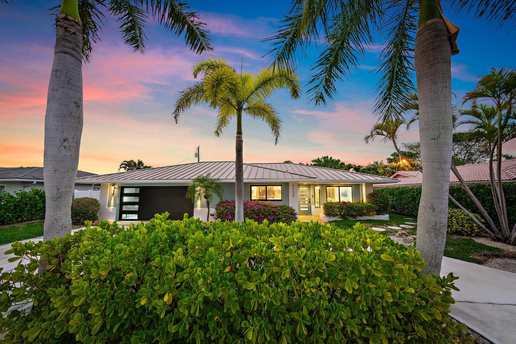 YACHT HARBOR MANOR - Residential