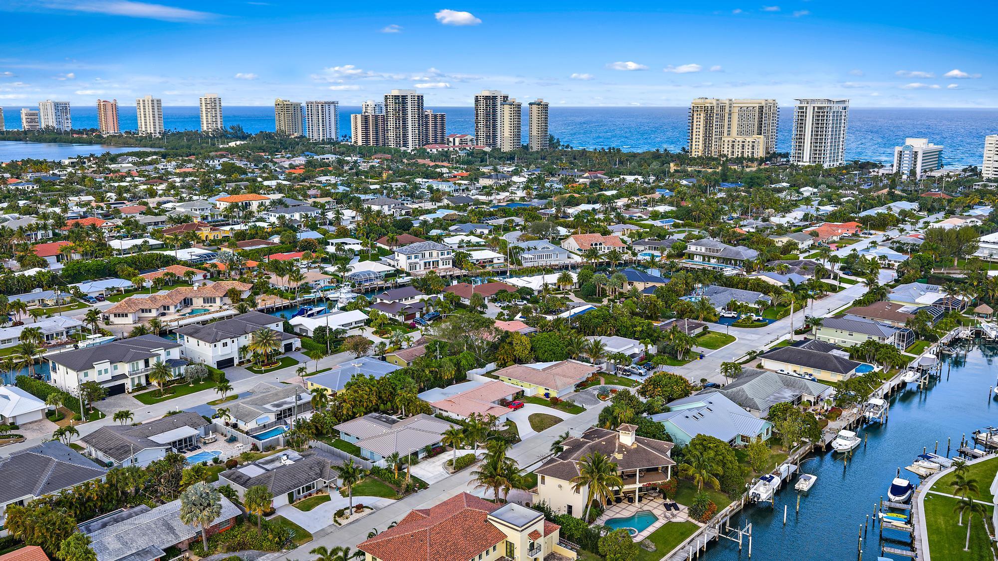 YACHT HARBOR MANOR - Residential