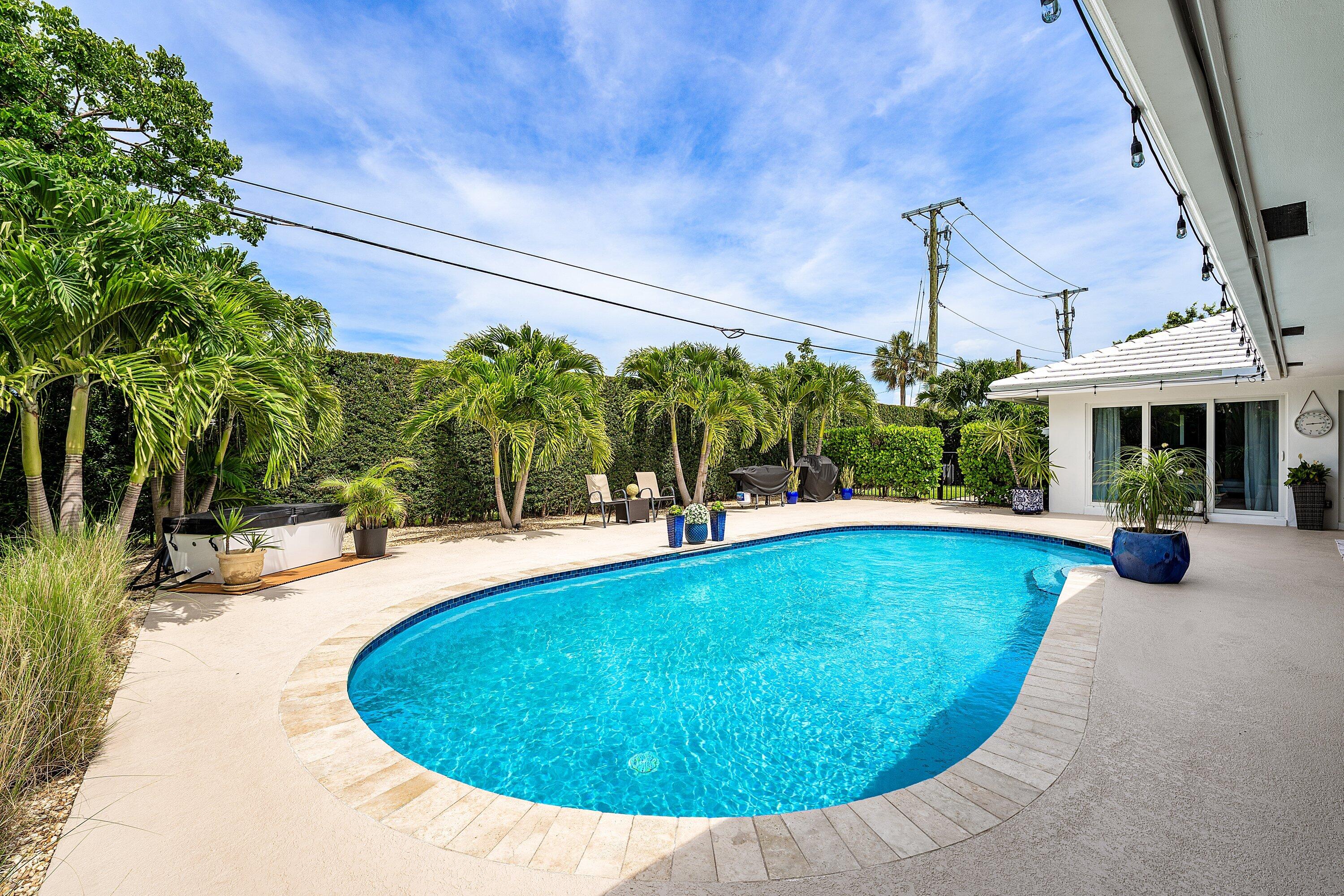 CAMINO GARDENS SEC 3 - Residential