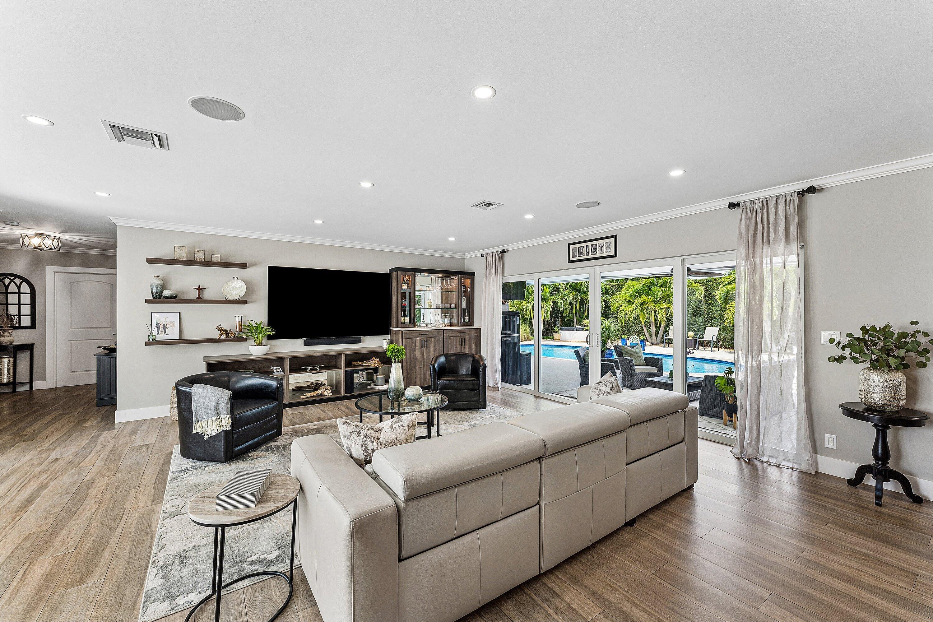 CAMINO GARDENS SEC 3 - Residential