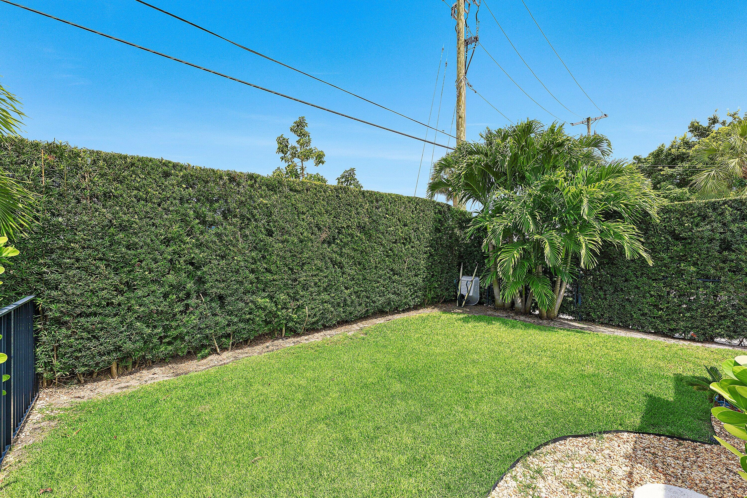 CAMINO GARDENS SEC 3 - Residential