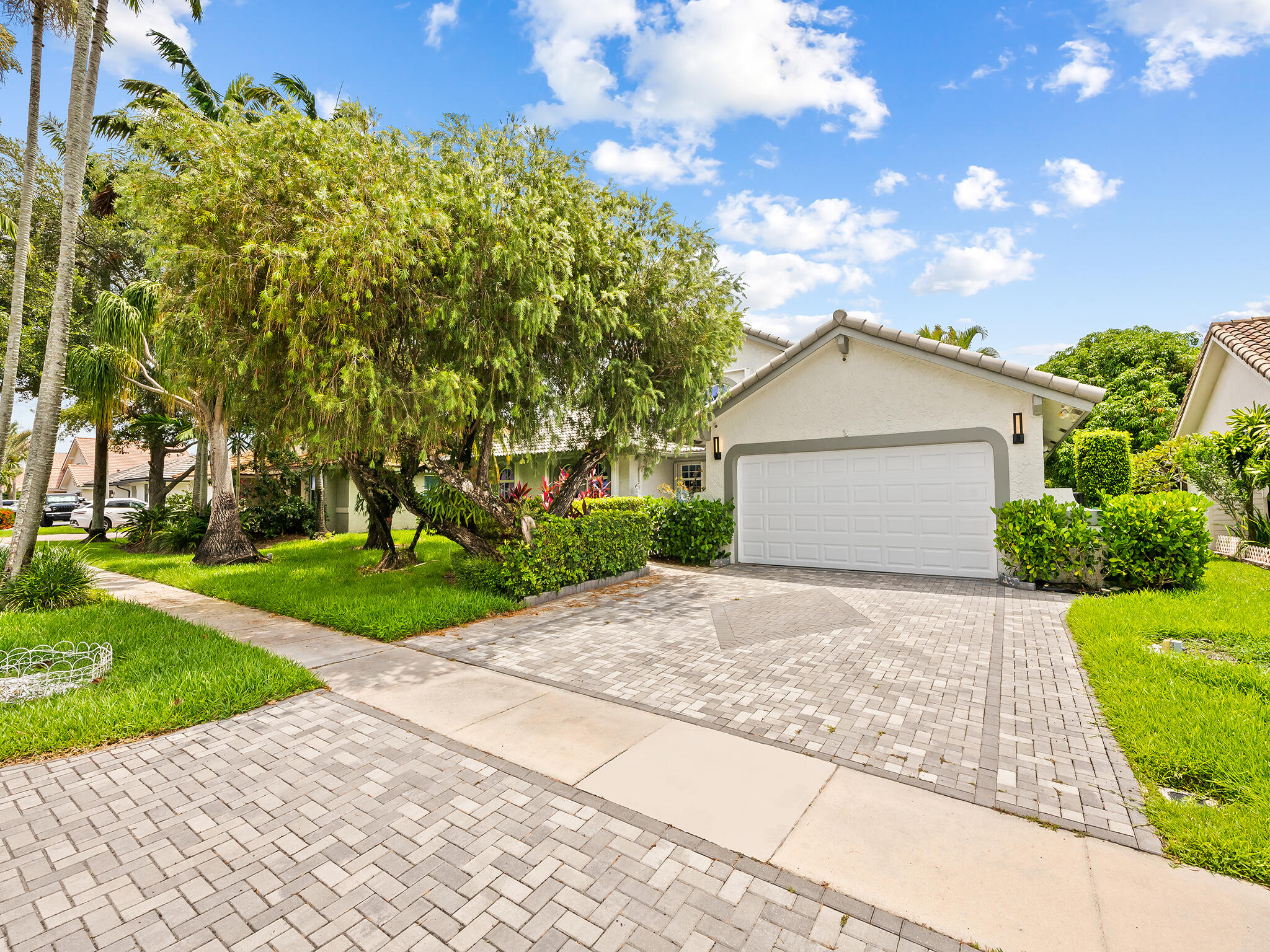 PINE LAKE RIDGE REPLAT - Residential