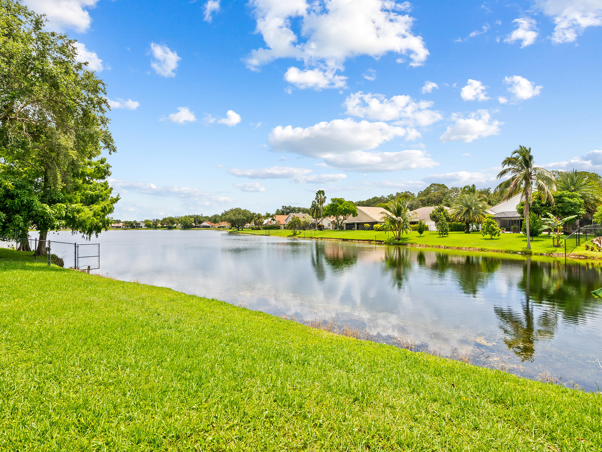 PINE LAKE RIDGE REPLAT - Residential