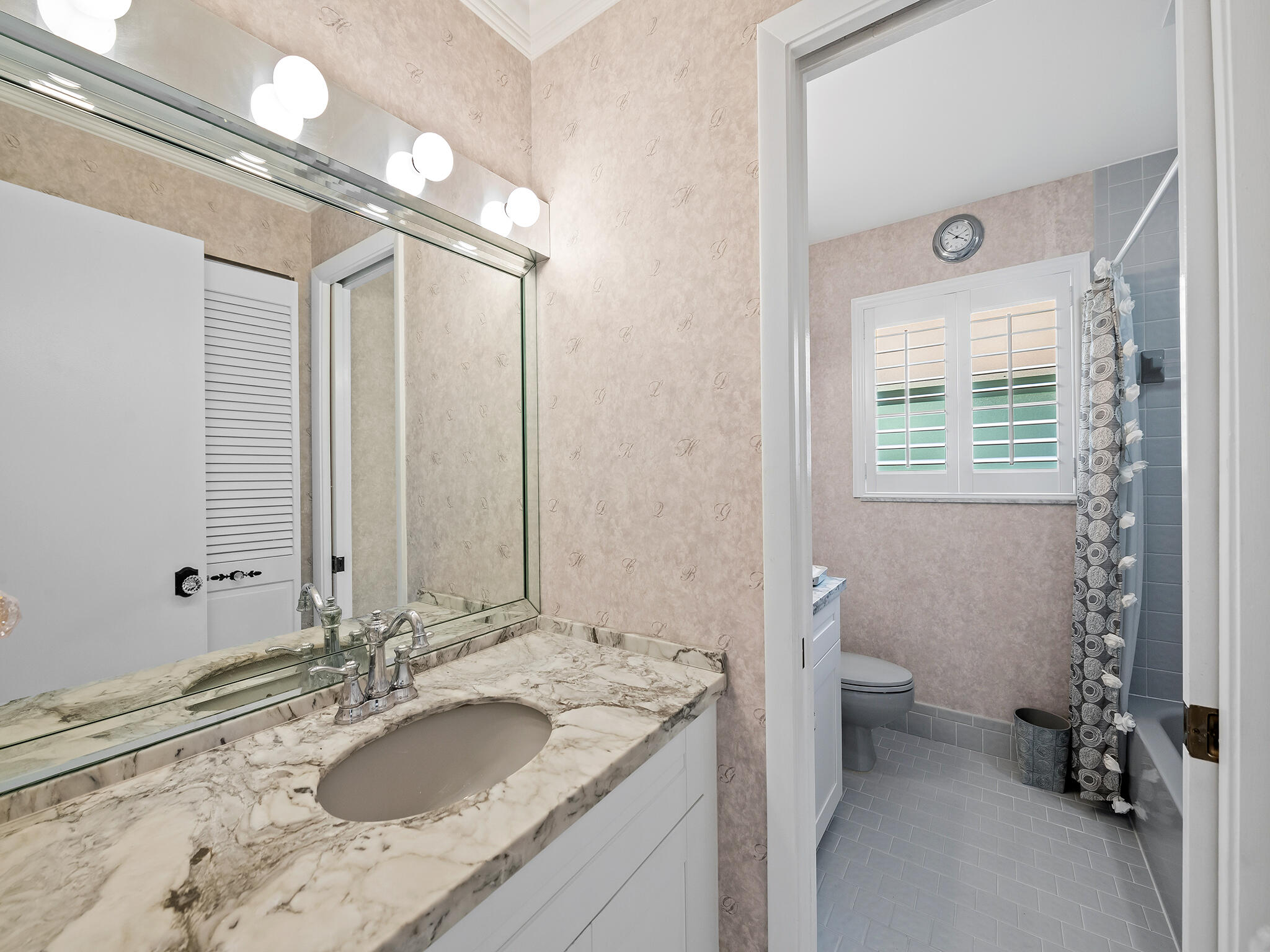 PINE LAKE RIDGE REPLAT - Residential