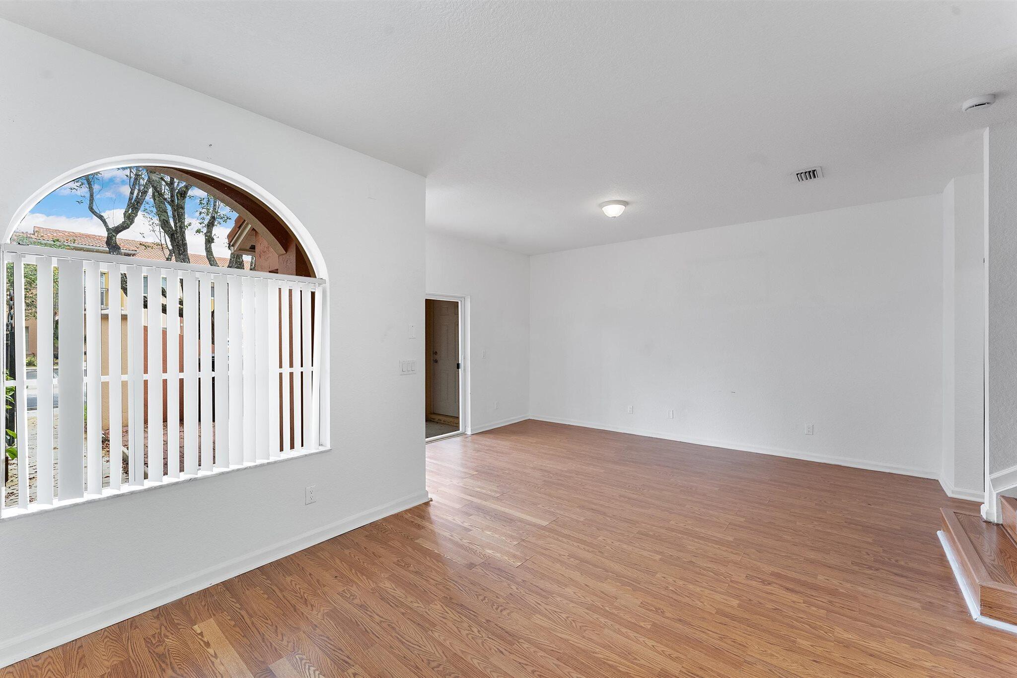MARTIN/MARANGOS PLAT - Residential Lease