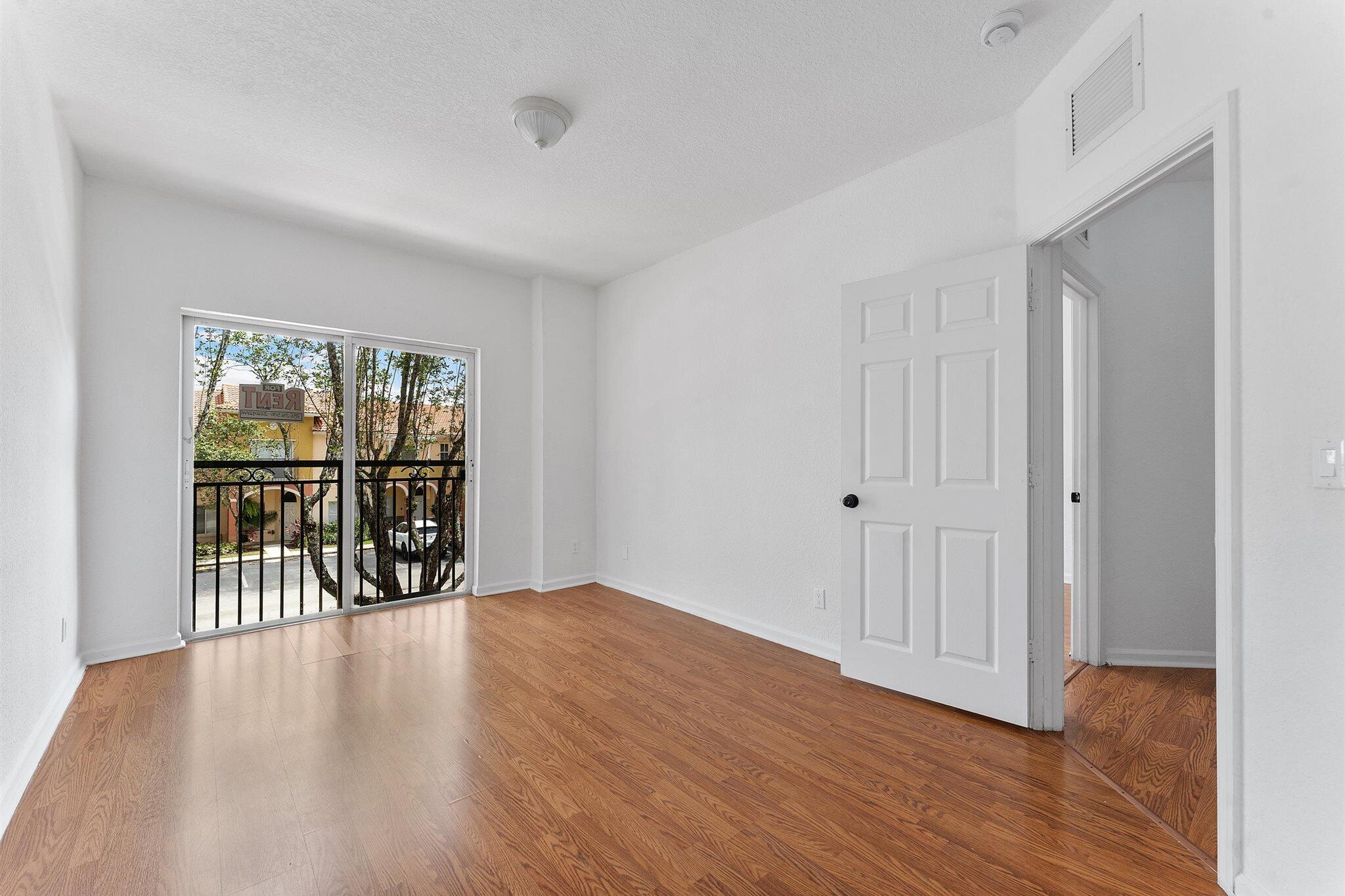MARTIN/MARANGOS PLAT - Residential Lease