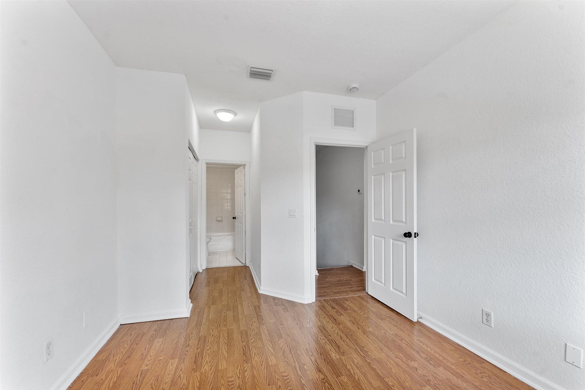 MARTIN/MARANGOS PLAT - Residential Lease