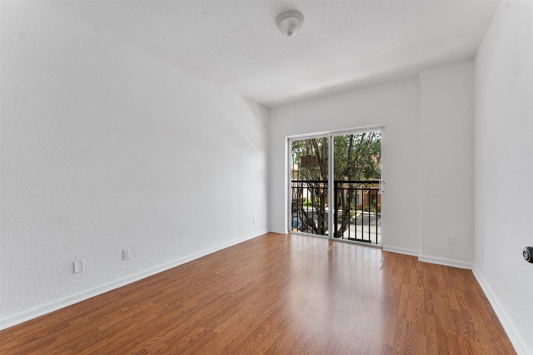 MARTIN/MARANGOS PLAT - Residential Lease