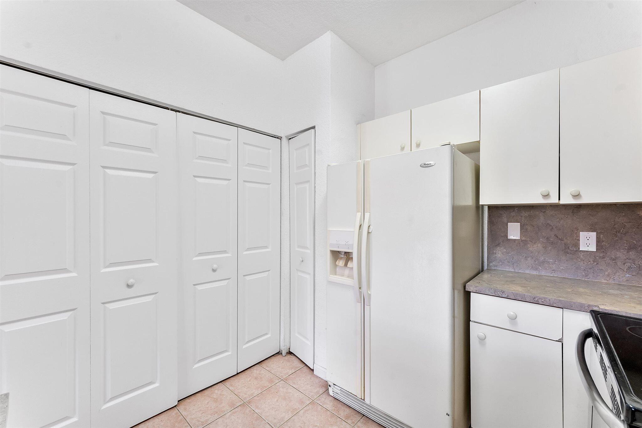 MARTIN/MARANGOS PLAT - Residential Lease