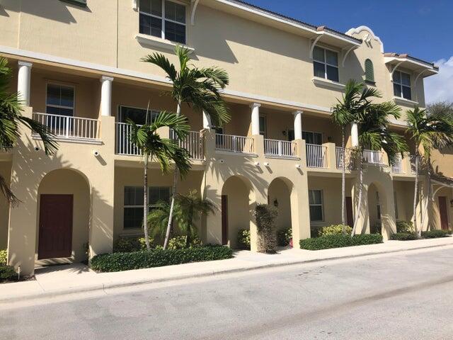 VISTABELLA AT RENAISSANCE COMMONS 2 PUD - Residential Lease