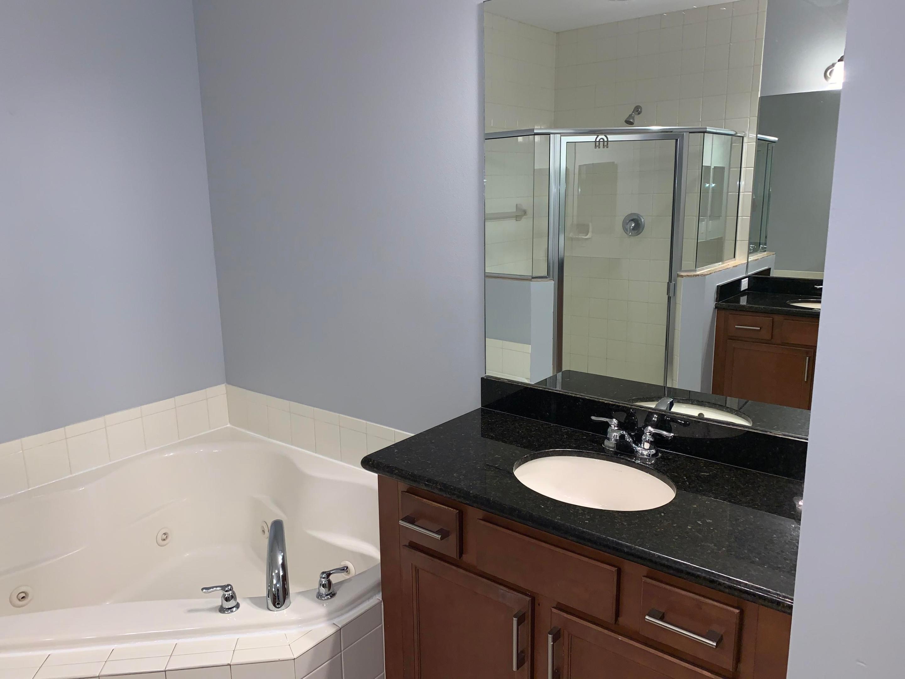 VISTABELLA AT RENAISSANCE COMMONS 2 PUD - Residential Lease