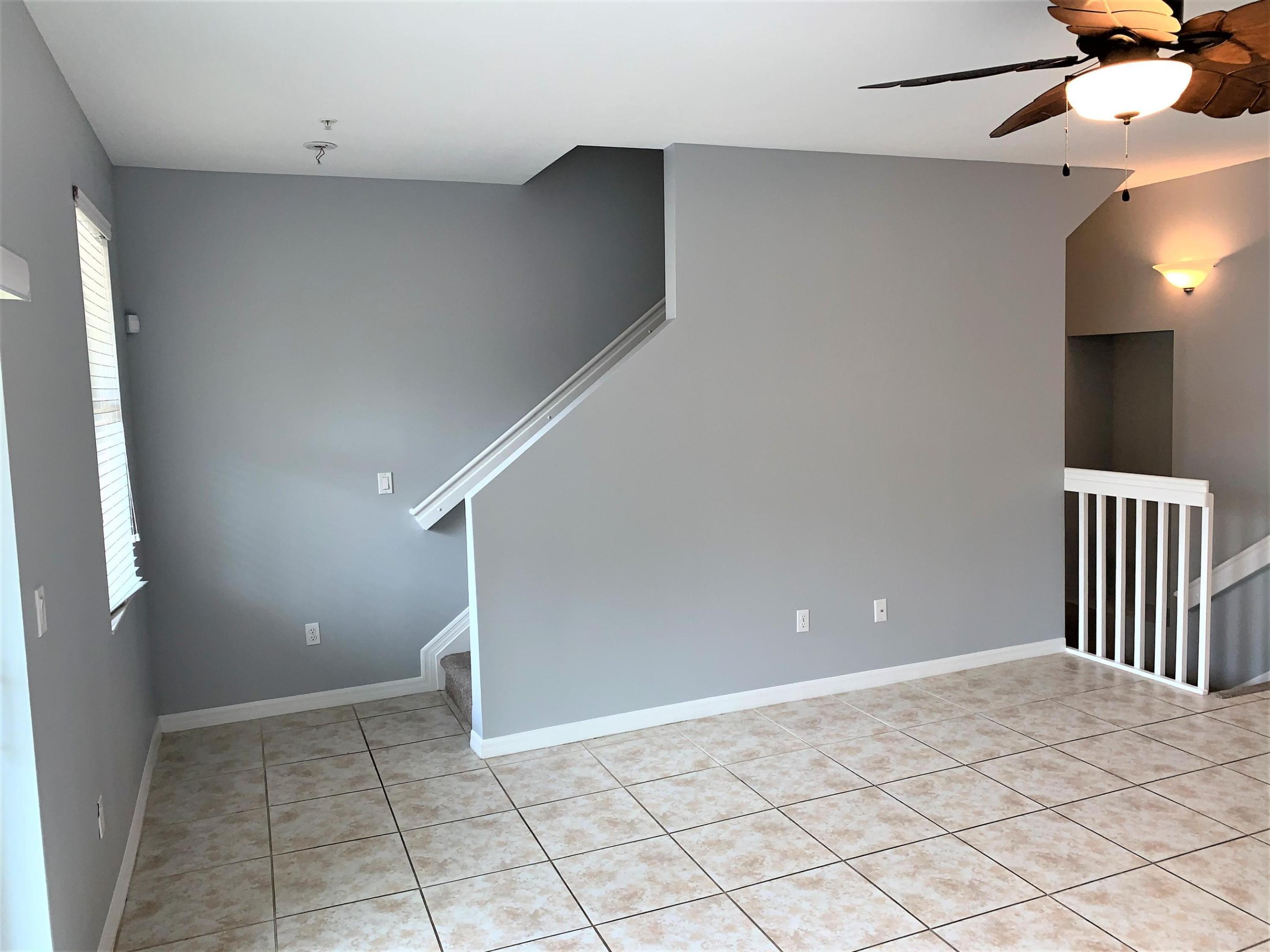VISTABELLA AT RENAISSANCE COMMONS 2 PUD - Residential Lease