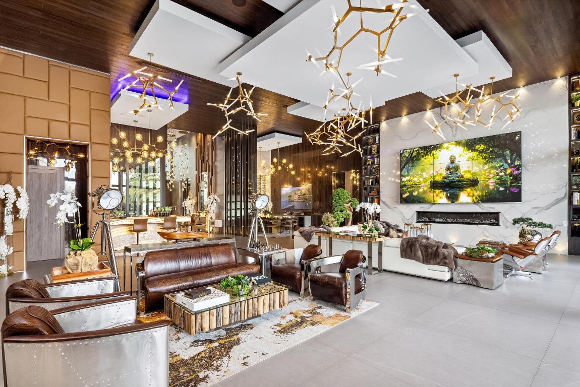 CORAL RIDGE COUNTRY CLUB - Residential
