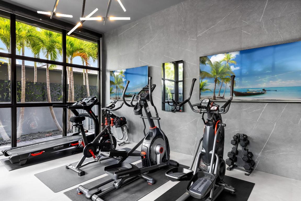 CORAL RIDGE COUNTRY CLUB - Residential