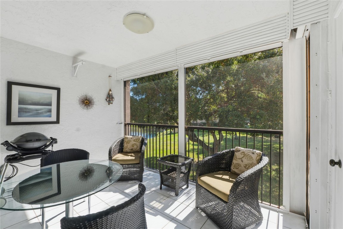 MEADOWRIDGE CONDOS - Residential