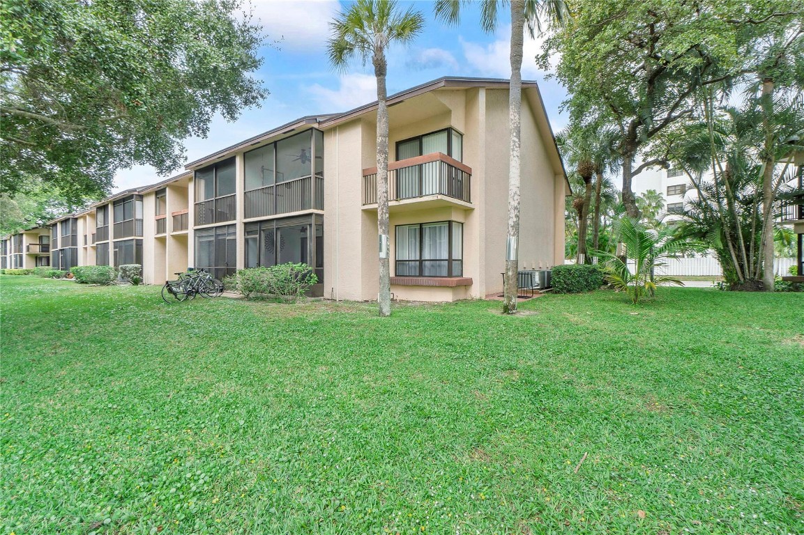 MEADOWRIDGE CONDOS - Residential