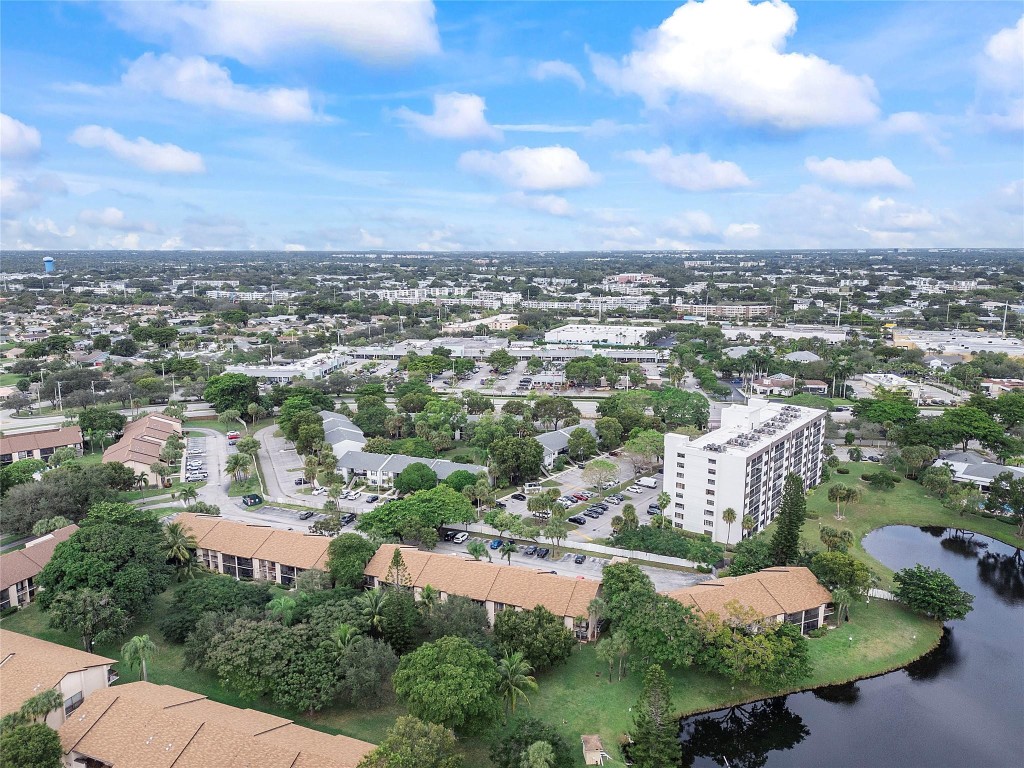 MEADOWRIDGE CONDOS - Residential