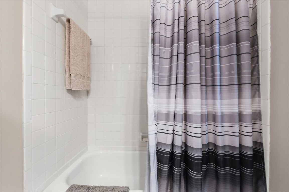 MEADOWRIDGE CONDOS - Residential