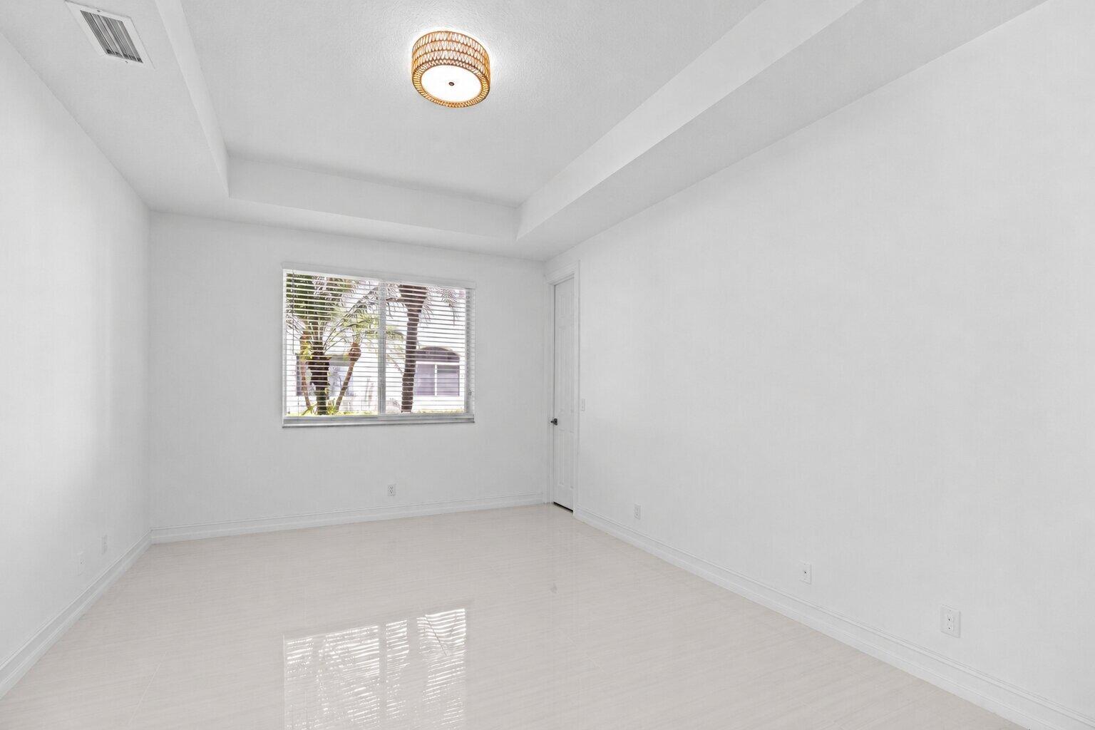 PALM BAY CLUB CONDOMINIUM - Residential