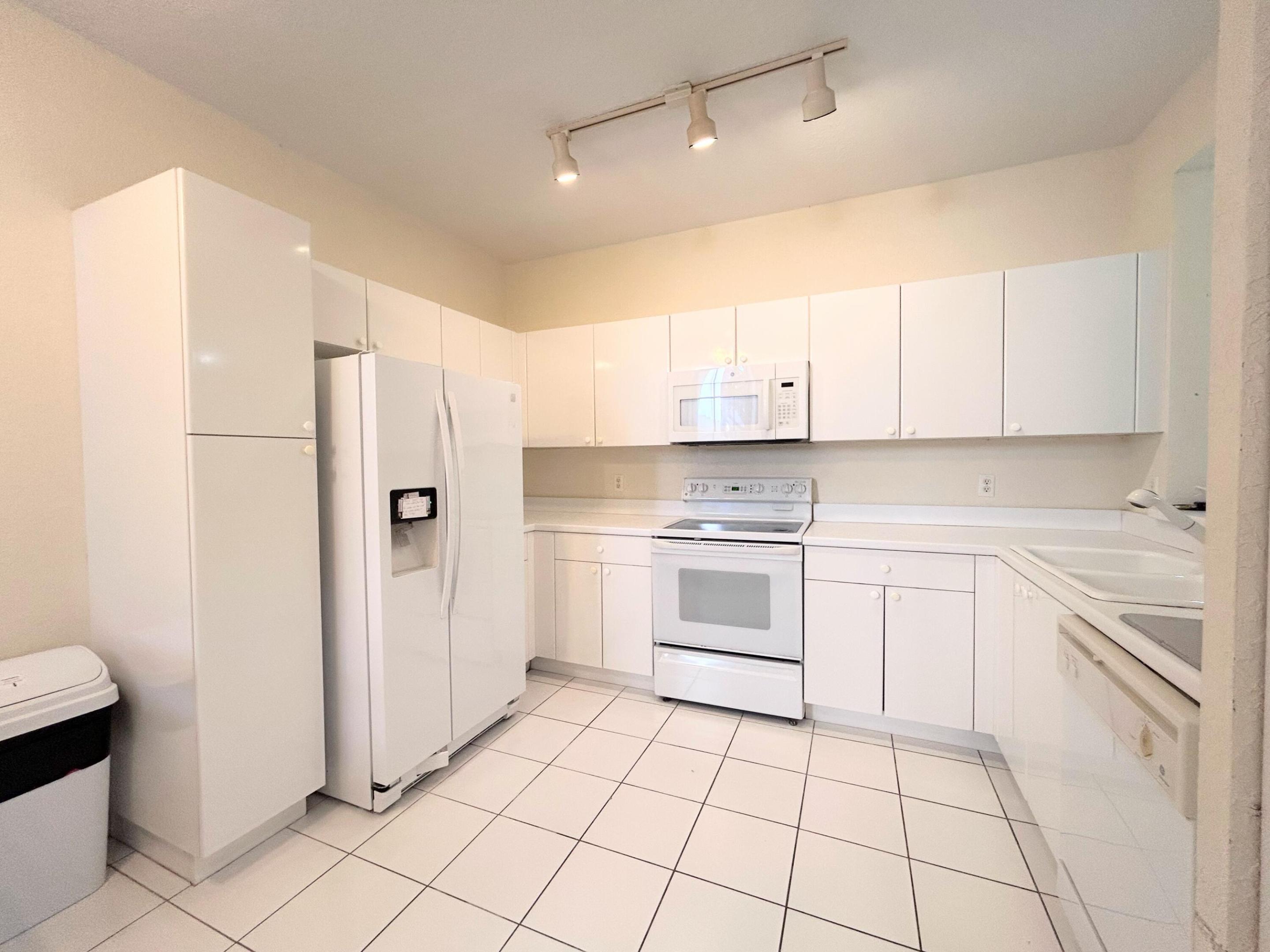 GROVE VILLAGE CONDO - Residential