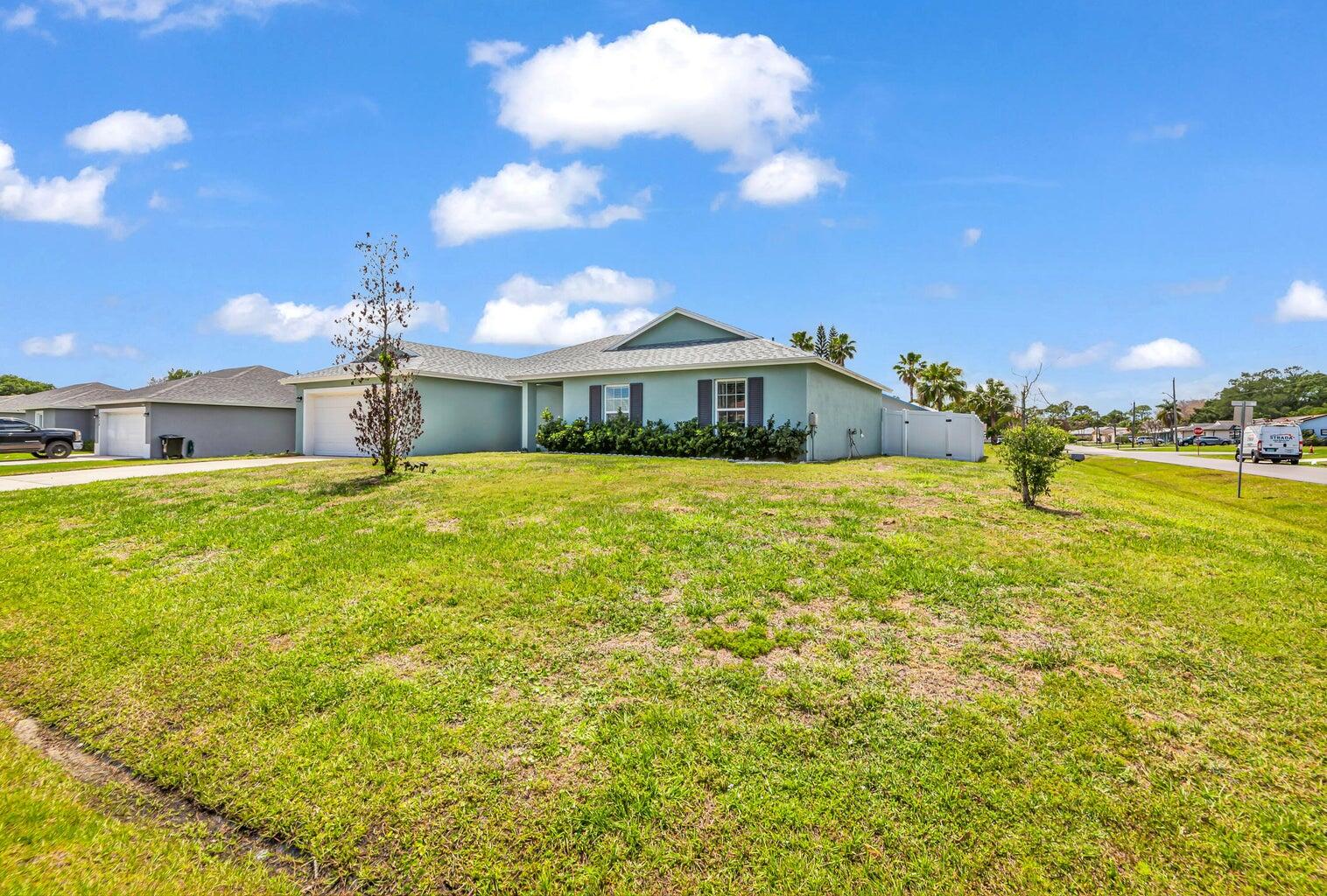 PORT ST LUCIE SECTION 2 - Residential