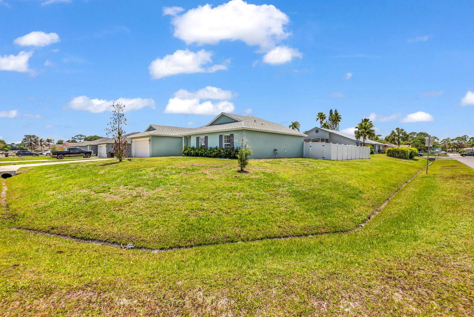 PORT ST LUCIE SECTION 2 - Residential