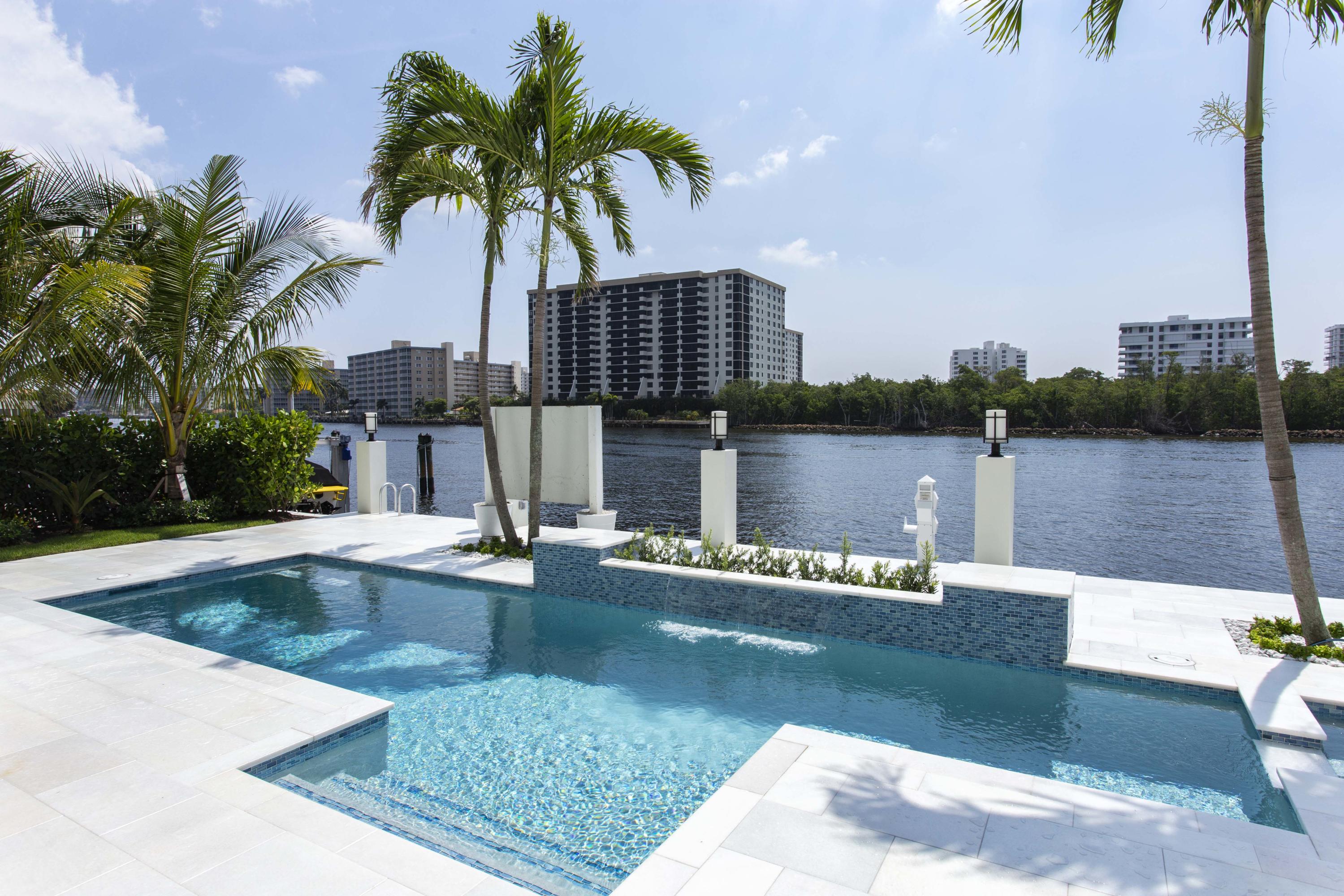 BOCA HARBOUR ISLAND SEC - Residential