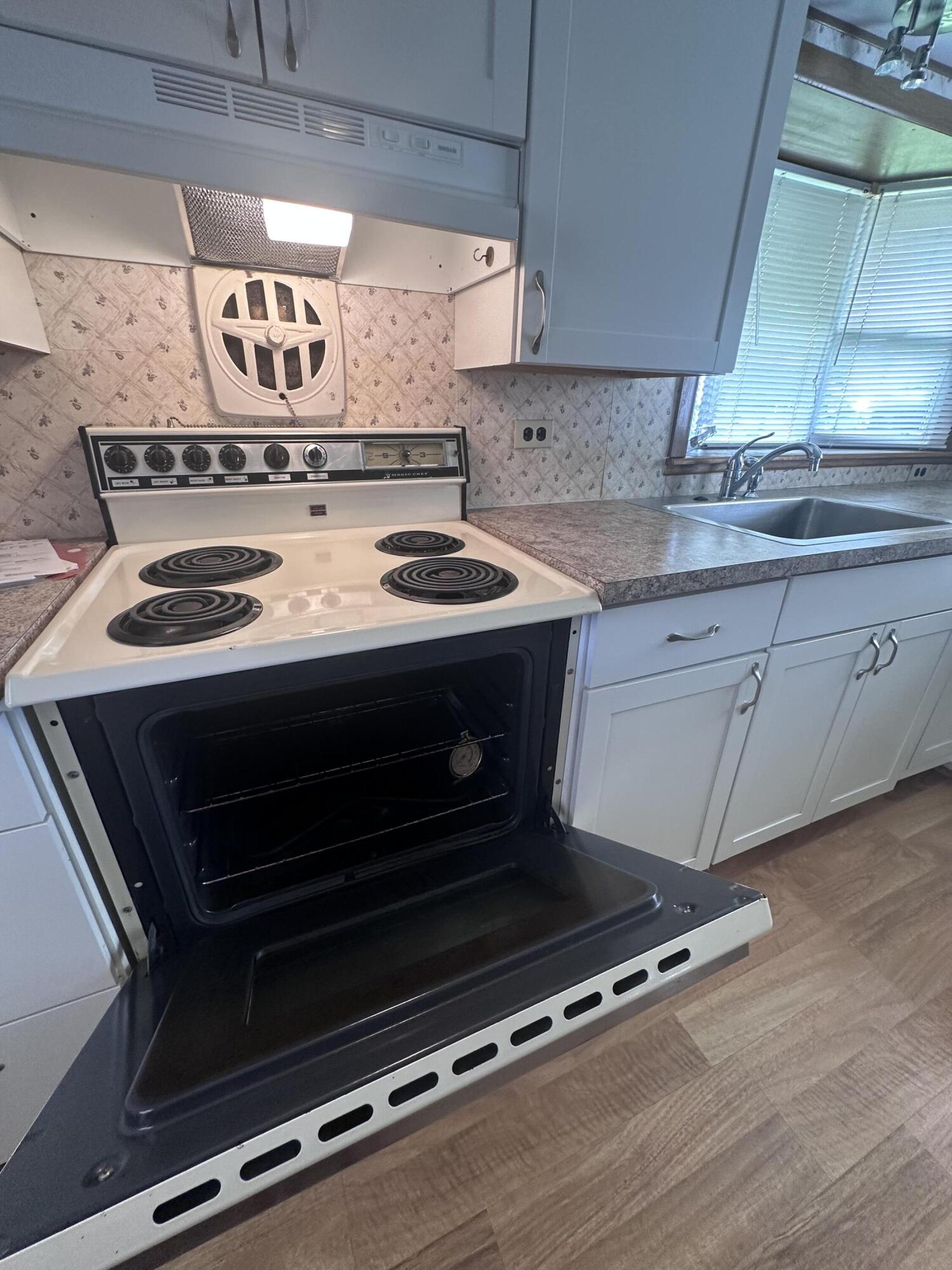 RIDGEWAY - Residential