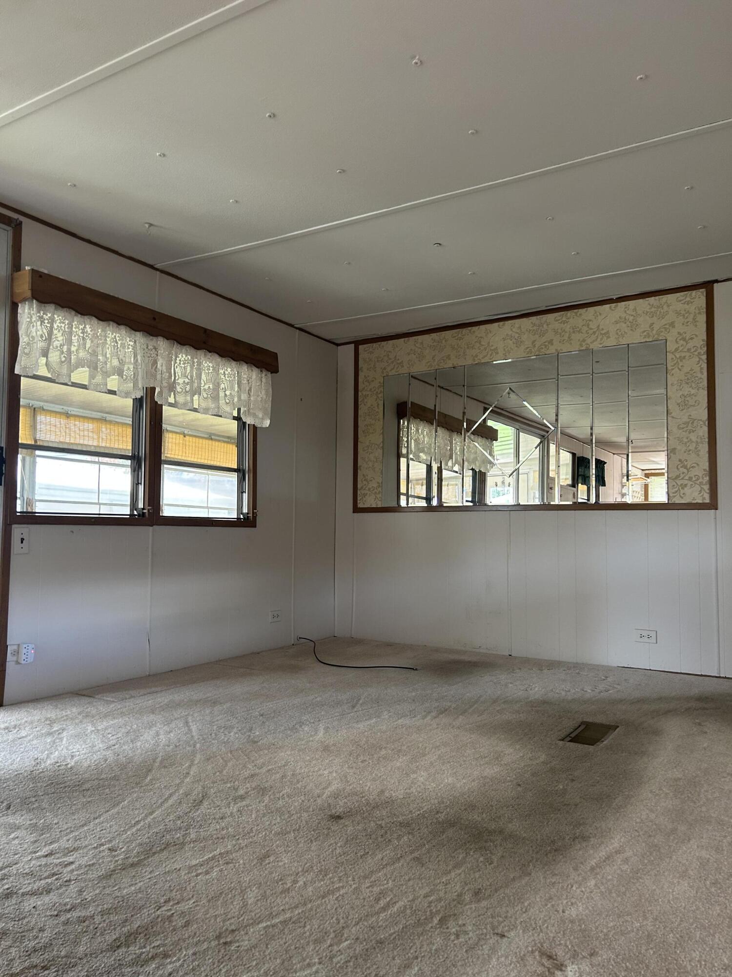 RIDGEWAY - Residential