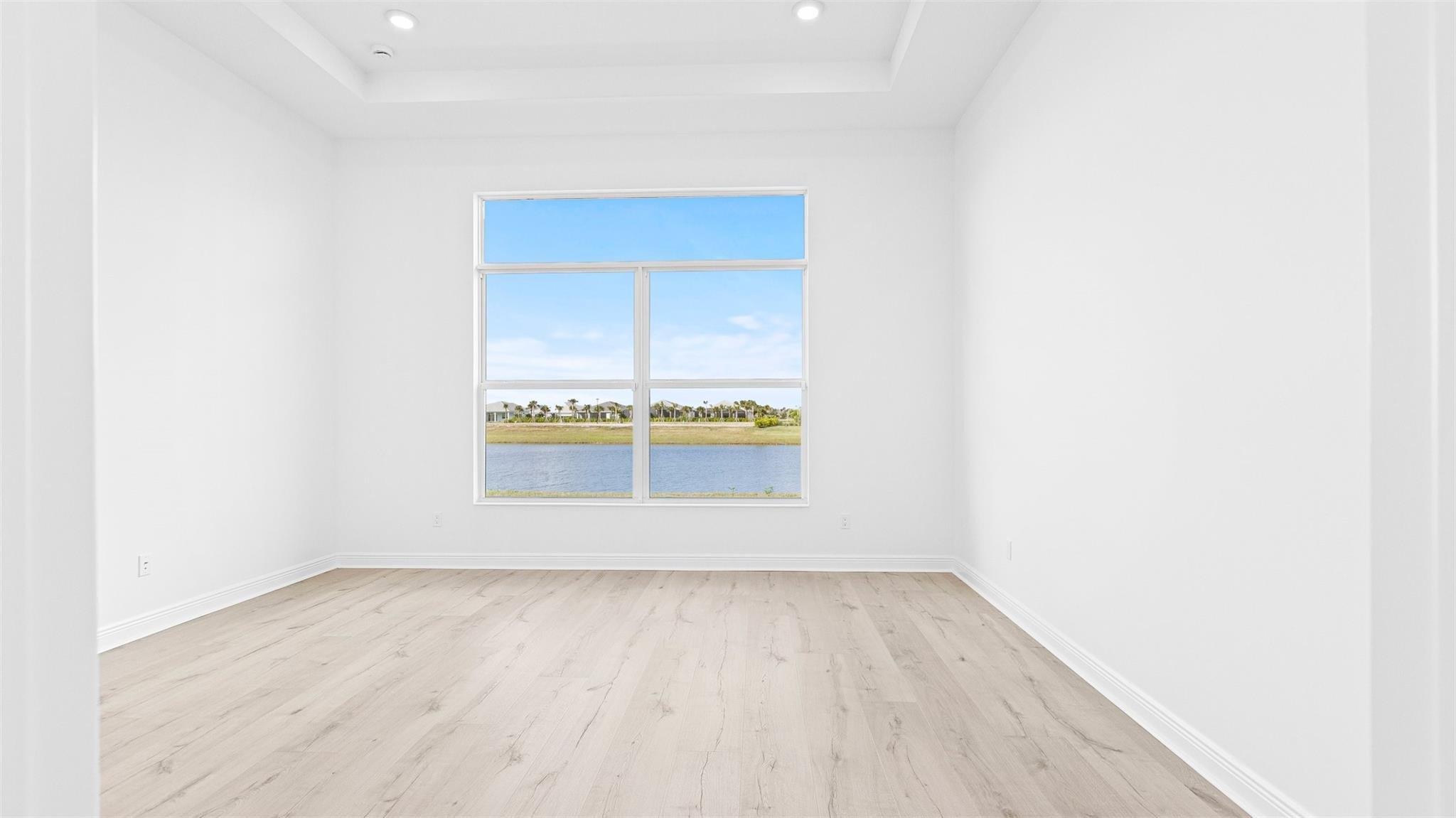 CRESSWIND PALM BEACH - Residential