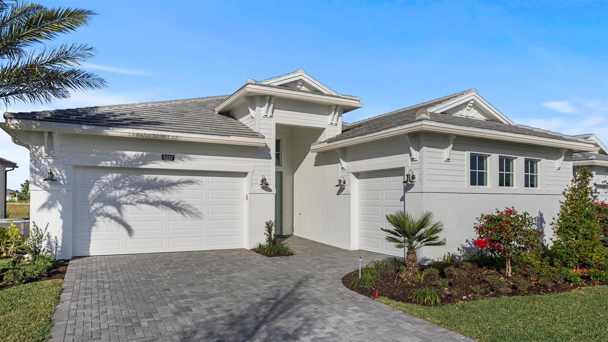 CRESSWIND PALM BEACH - Residential