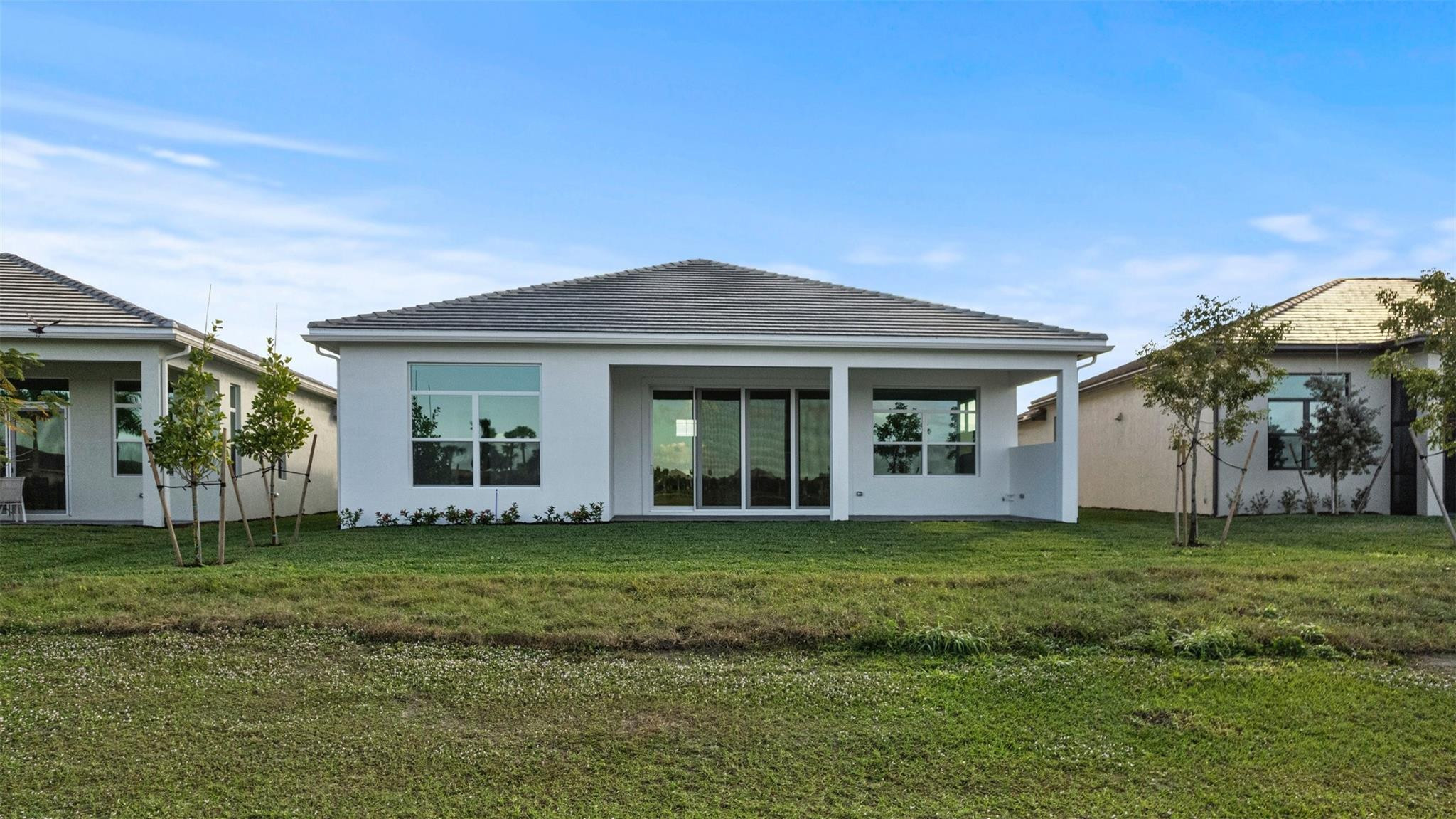 CRESSWIND PALM BEACH - Residential