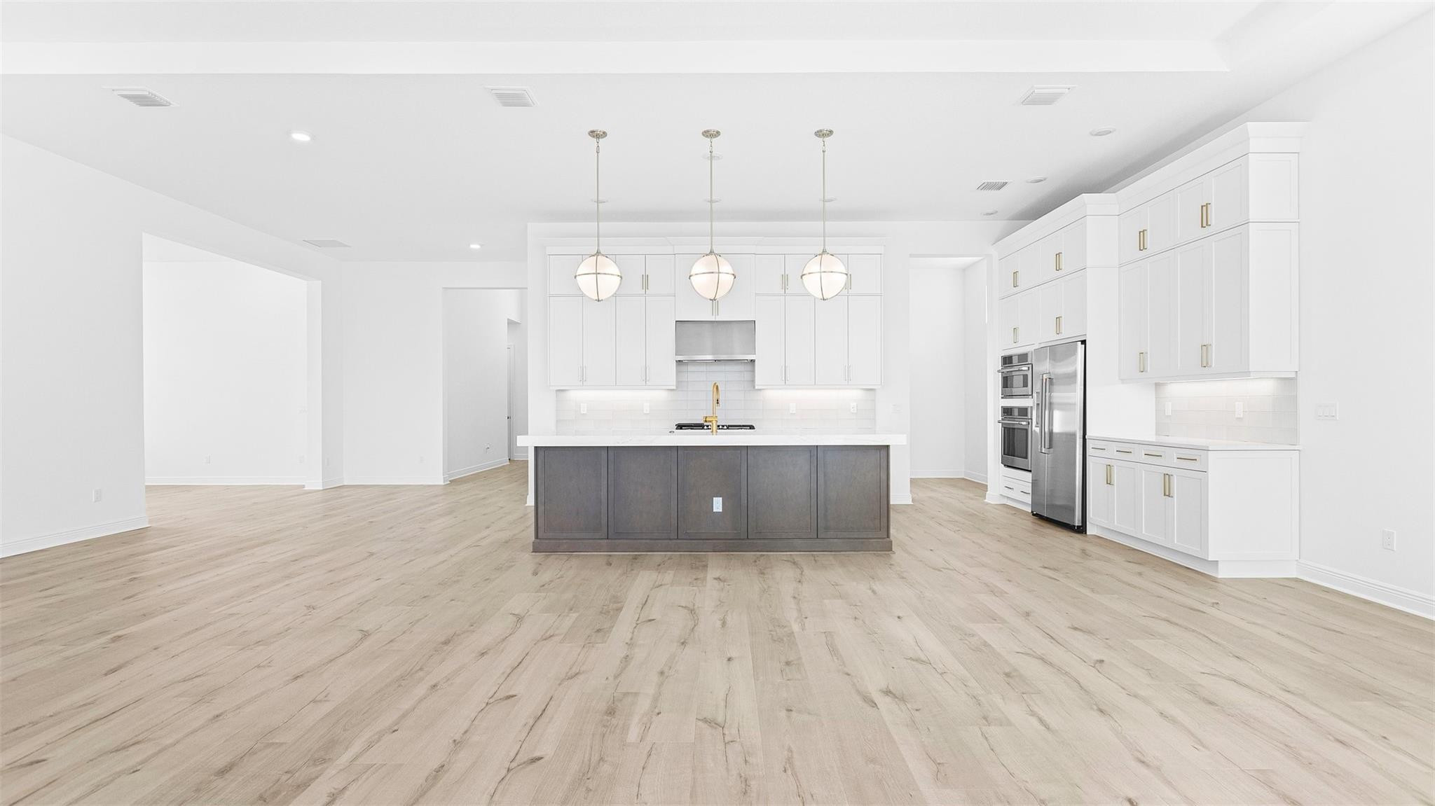 CRESSWIND PALM BEACH - Residential