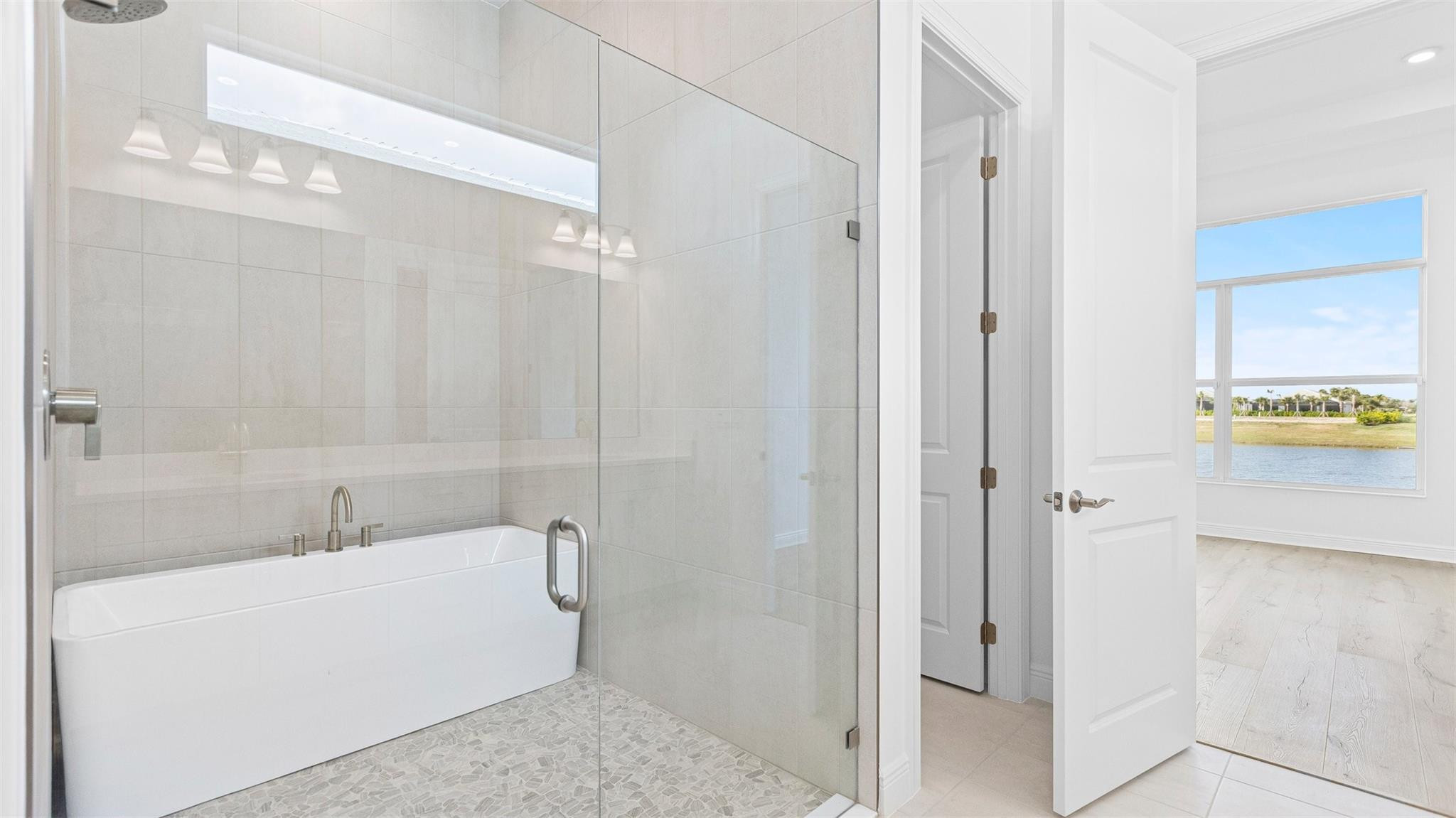 CRESSWIND PALM BEACH - Residential