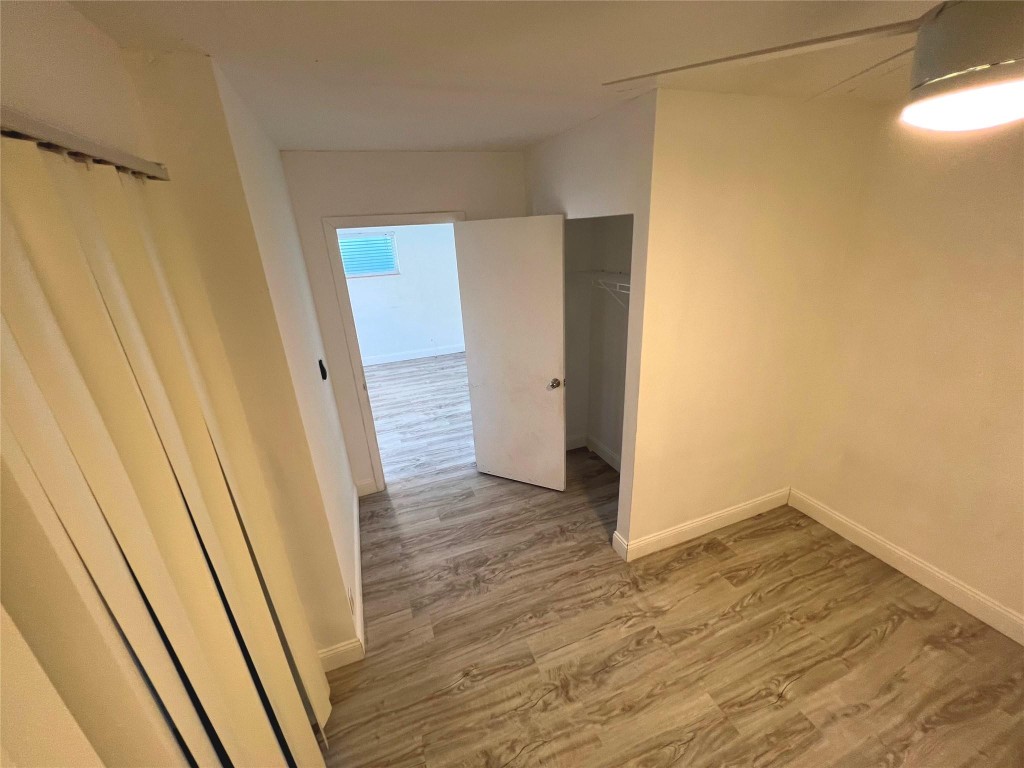 SOMMERSET CONDOMINIUMS - Residential