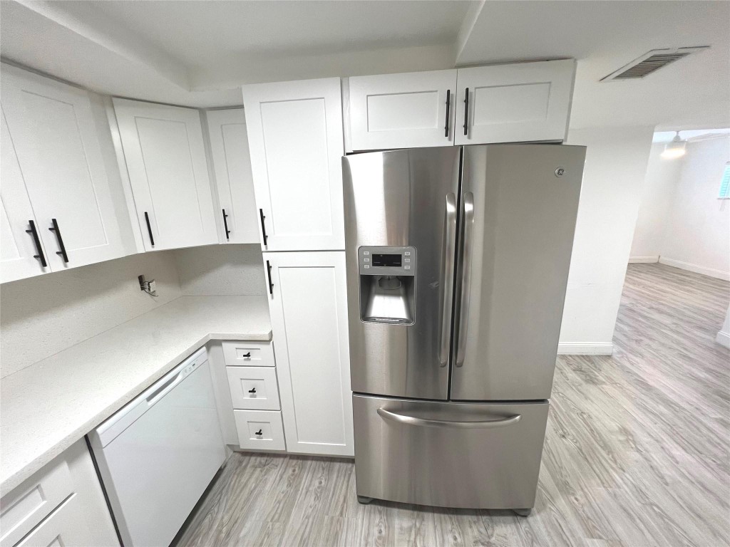 SOMMERSET CONDOMINIUMS - Residential