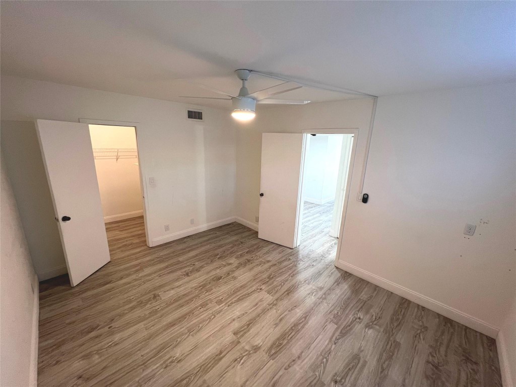 SOMMERSET CONDOMINIUMS - Residential