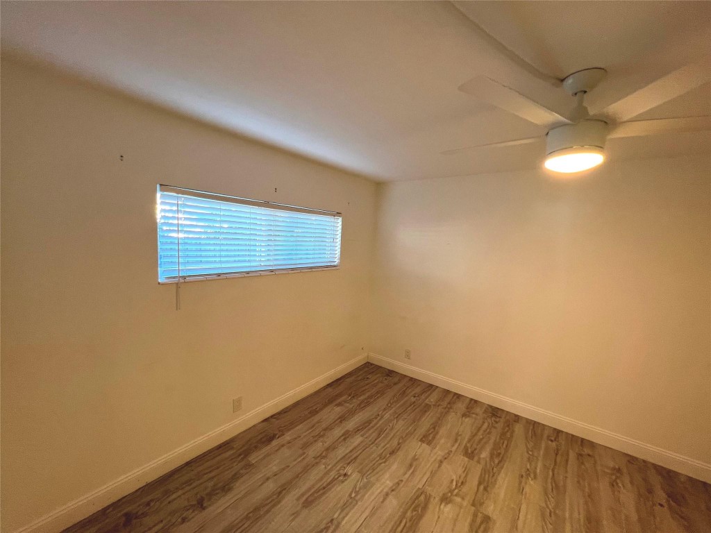 SOMMERSET CONDOMINIUMS - Residential