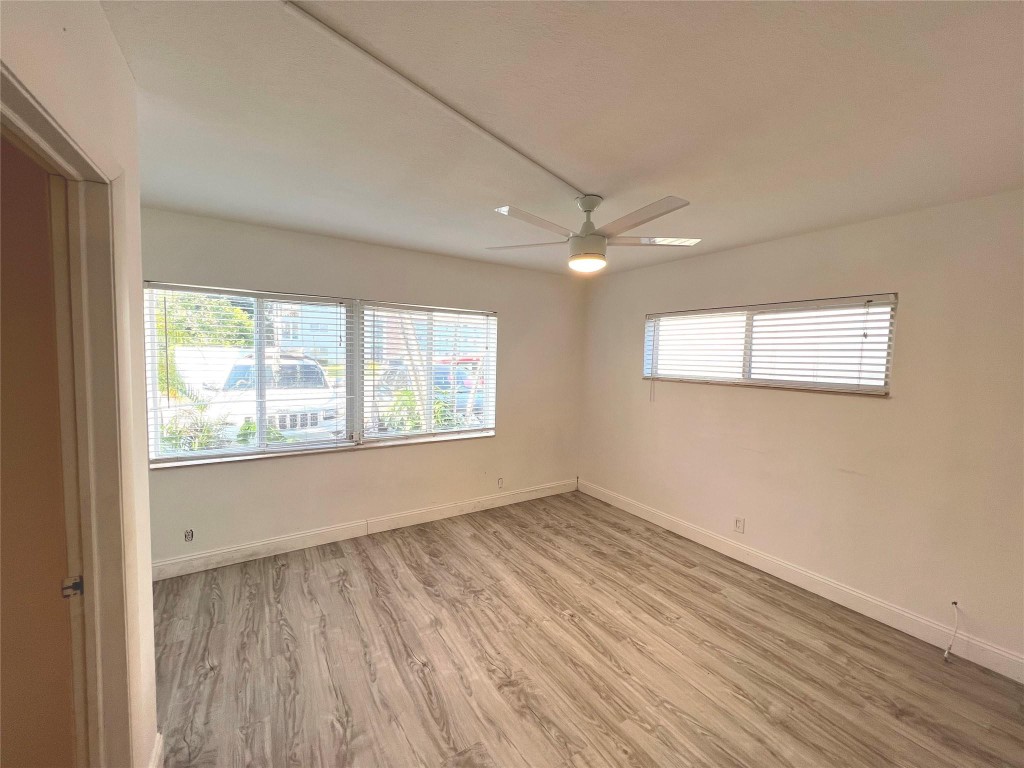 SOMMERSET CONDOMINIUMS - Residential