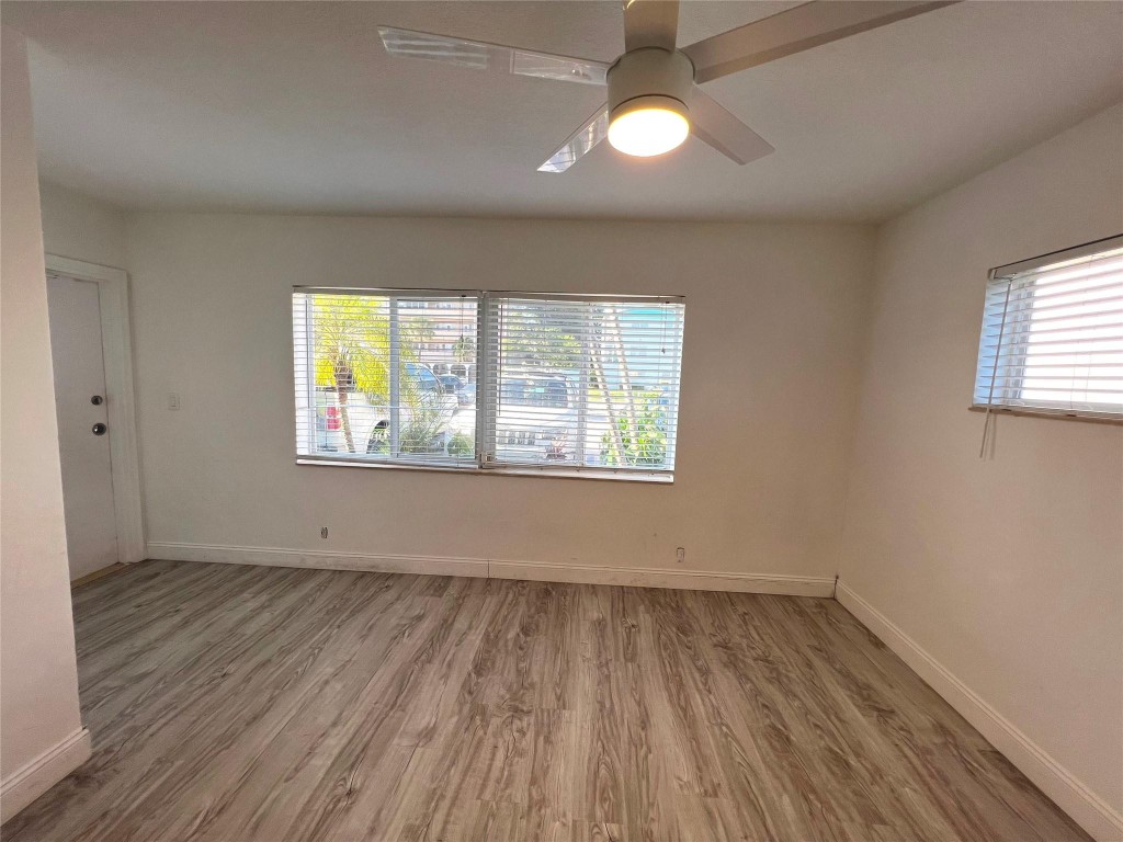 SOMMERSET CONDOMINIUMS - Residential