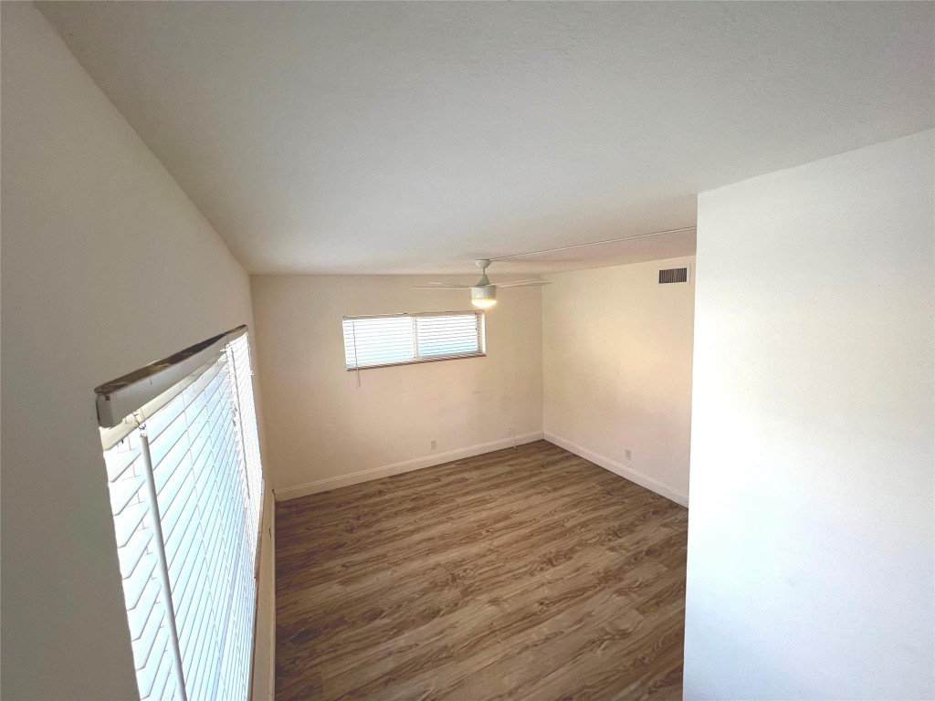 SOMMERSET CONDOMINIUMS - Residential