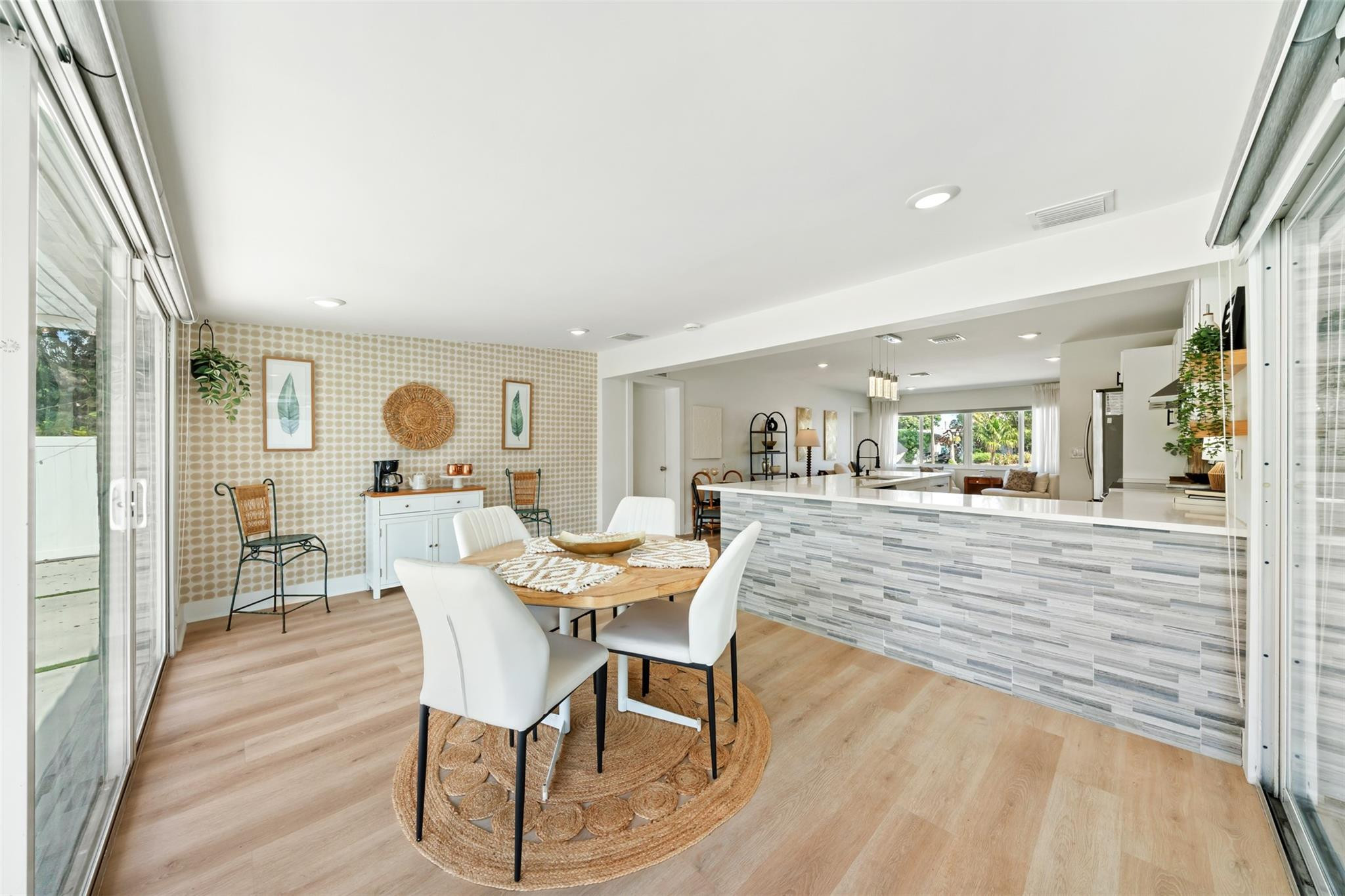 LAUDERDALE ISLES NO 2-BLK 7 - Residential