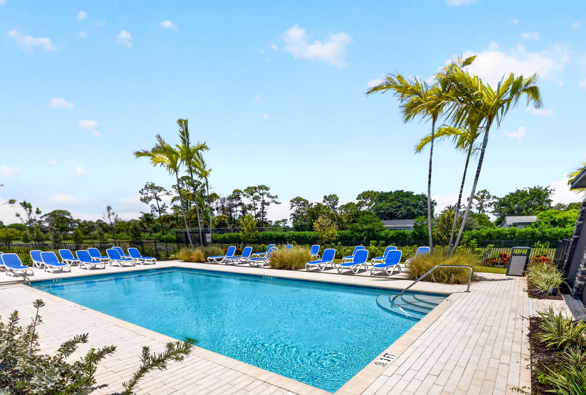 FOREST OAKS - Residential