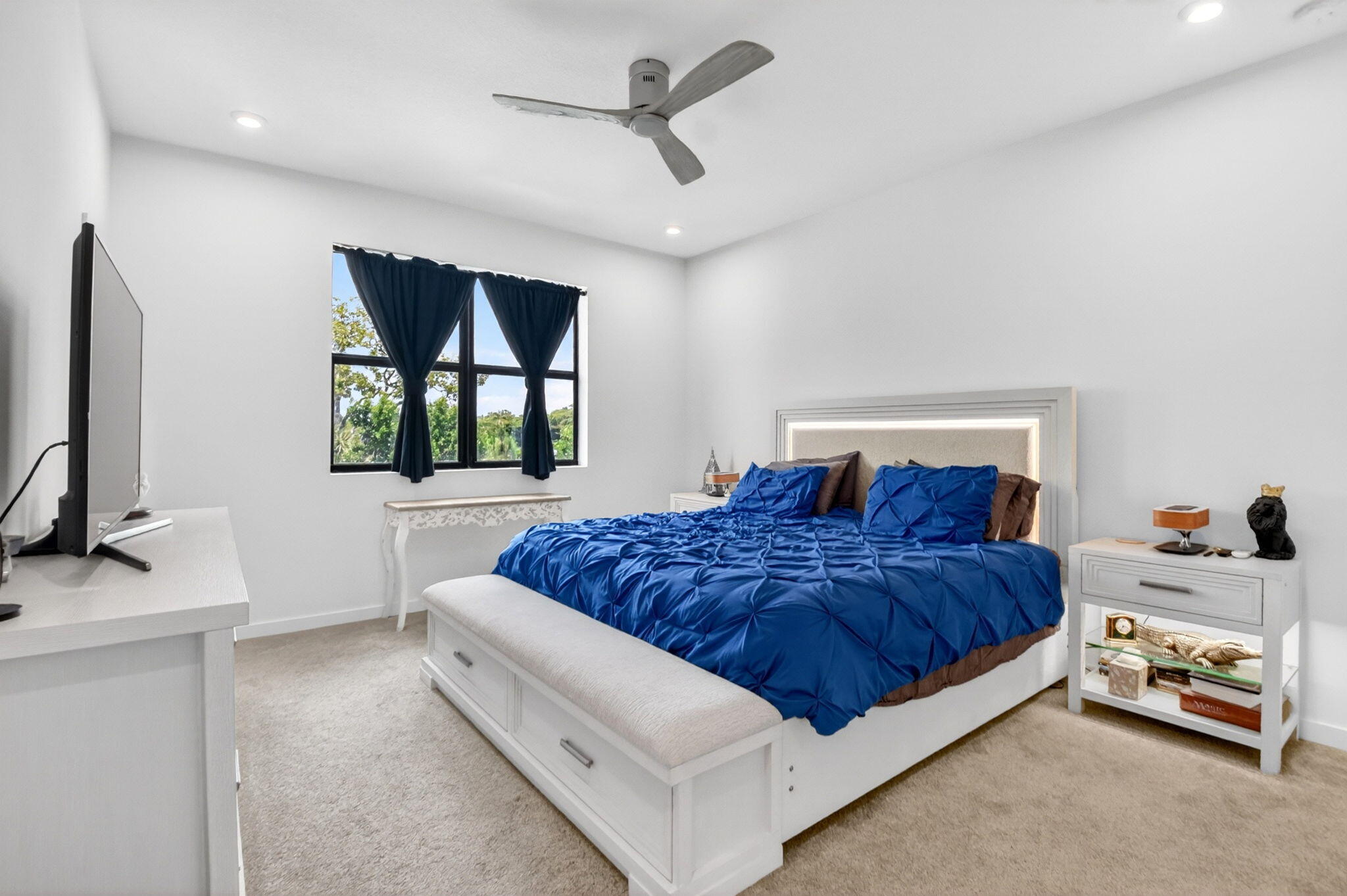 FOREST OAKS - Residential
