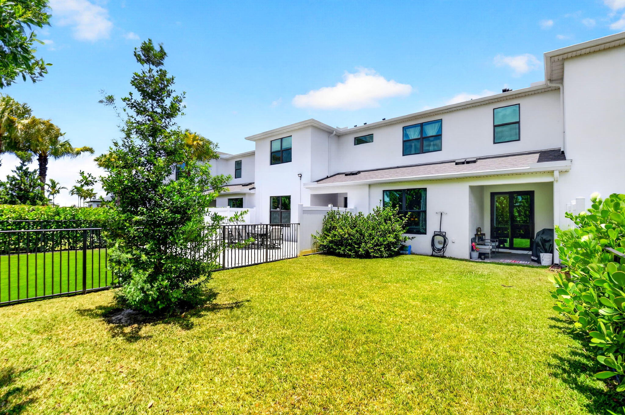 FOREST OAKS - Residential