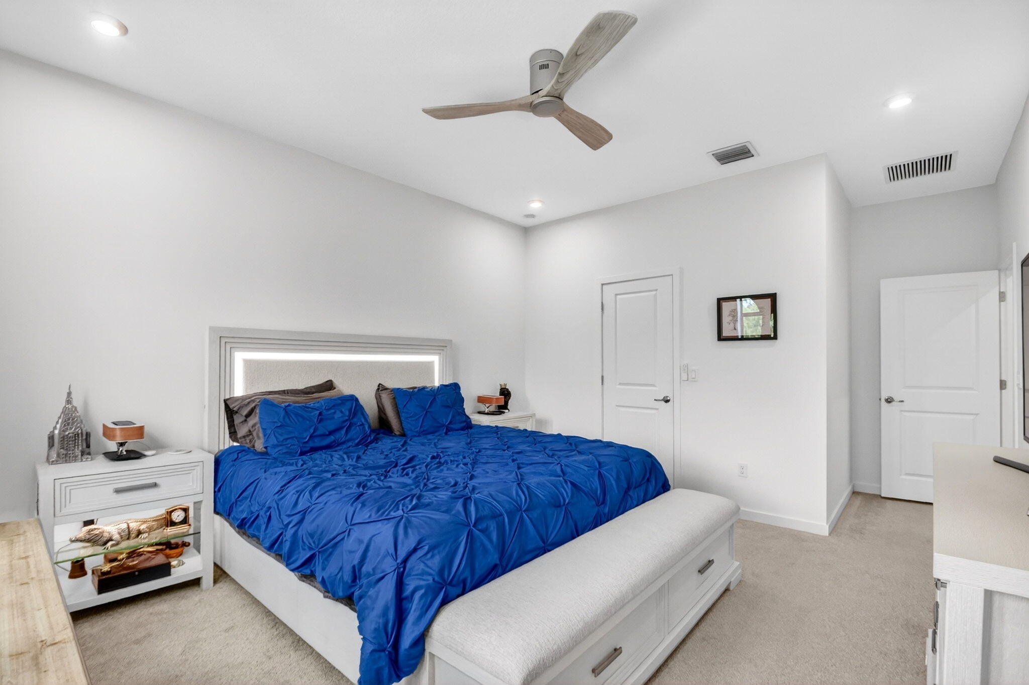 FOREST OAKS - Residential