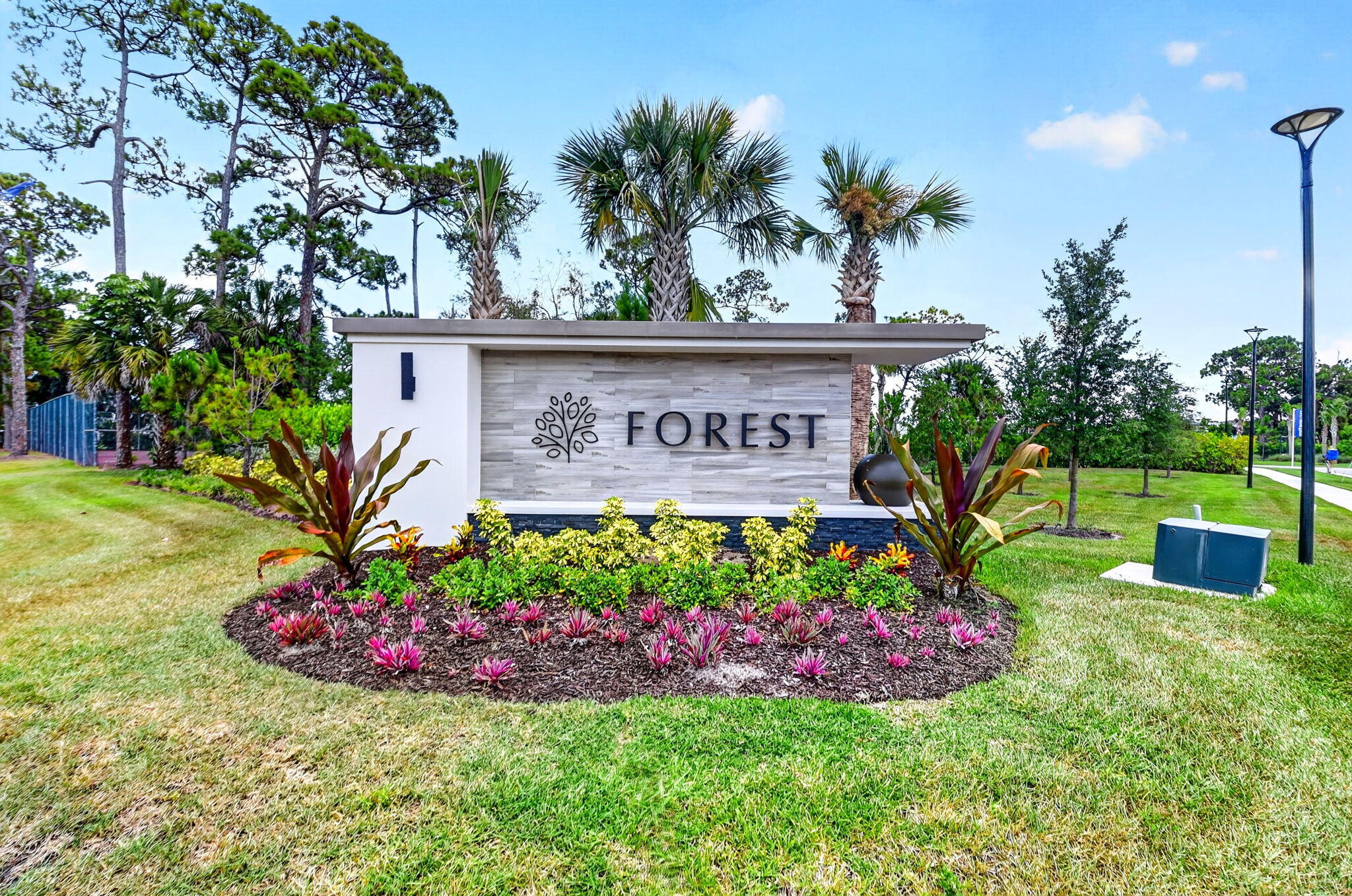 FOREST OAKS - Residential