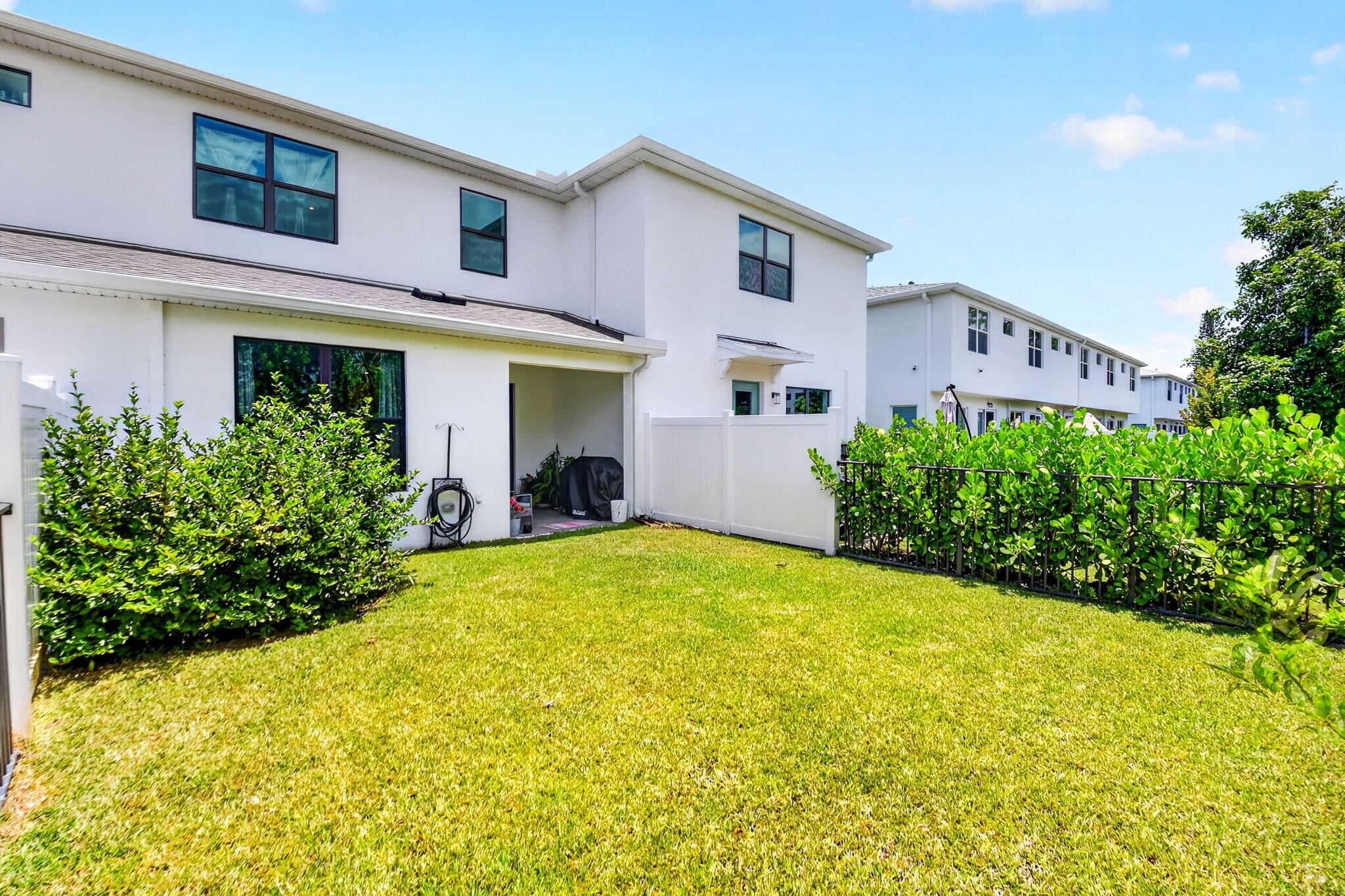 FOREST OAKS - Residential